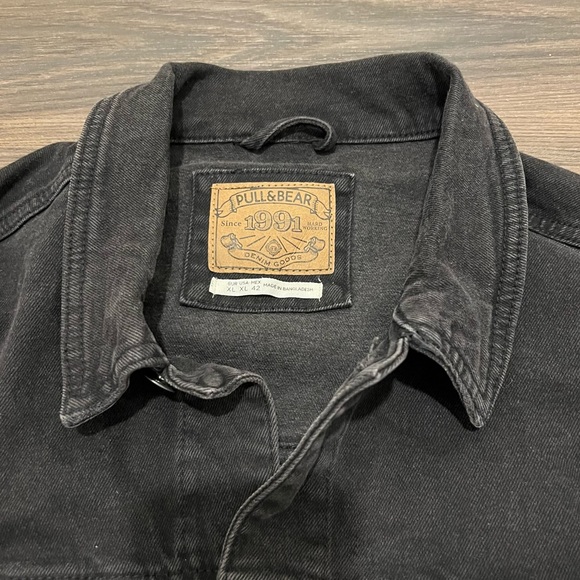 Pull & Bear Men's Charcoal Denim Jacket - Picture 6 of 9
